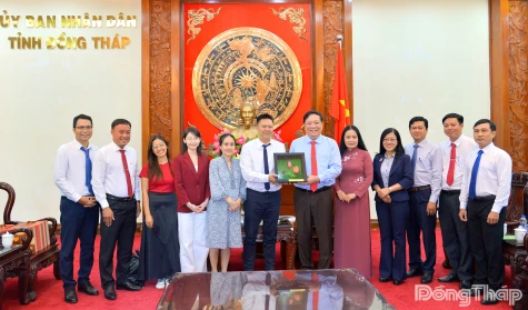 Lãnh đạo tỉnh tiếp và làm việc với Công ty TNHH Sản xuất trái cây Hùng Phát