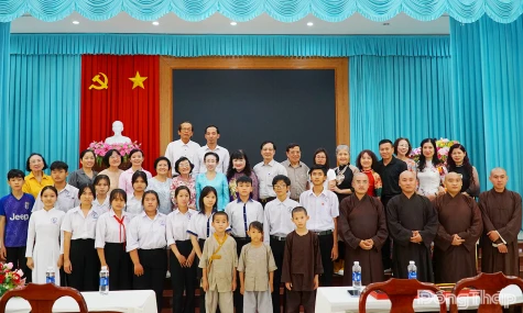 TP. Hà Nội - Đồng Tháp: Gắn kết phong trào khuyến học, khuyến tài