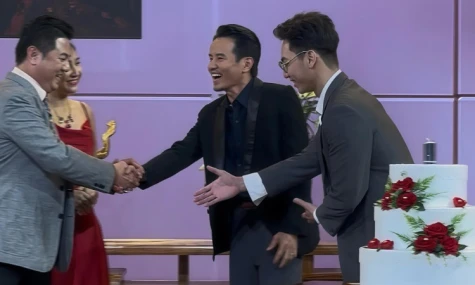 Hồ Quang Mẫn đảm nhận hai vai diễn trong vở kịch “Tin ở hoa hồng”