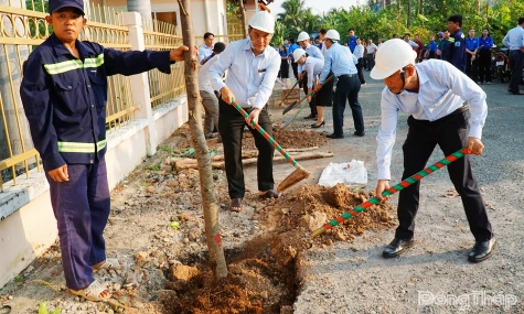 Phường Đạo Thạnh phát động “Tết trồng cây đời đời nhớ ơn Bác Hồ” năm 2026