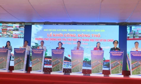 Deputy PM Pham Thi Thanh Tra works in An Giang