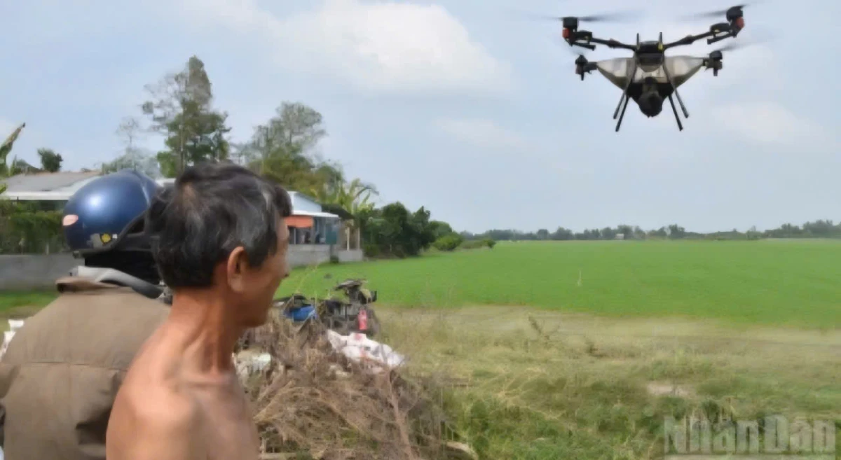 Người nông dân trước làn sóng AI: Từ người làm ruộng đến người vận hành dữ liệu