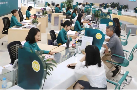 Lãi suất huy động tăng nhiệt: Kiểm soát chặt, hướng vốn vào các động lực tăng trưởng