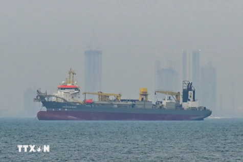 Mỹ tạm hoãn kế hoạch tấn công Iran, gia hạn tối hậu thư về eo biển Hormuz