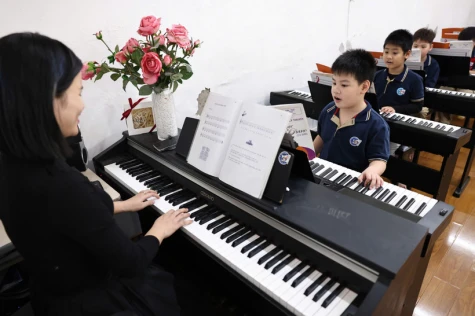 Lần đầu tiên sẽ có quy định về nhà giáo hợp đồng toàn thời gian sau nghỉ hưu