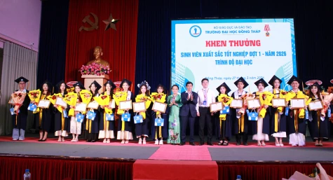 Trường Đại học Đồng Tháp: Trao bằng tốt nghiệp cho 243 tân cử nhân