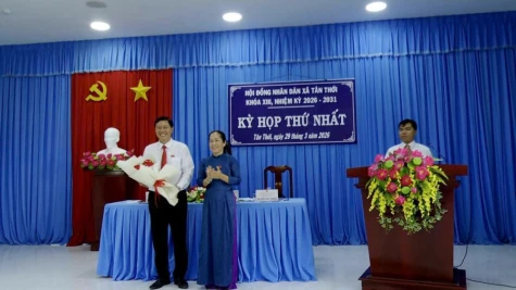 Xã Tân Thới: HĐND xã tổ chức Kỳ họp thứ nhất