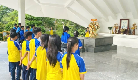 Giáo dục truyền thống lịch sử, lòng yêu nước cho thế hệ trẻ 