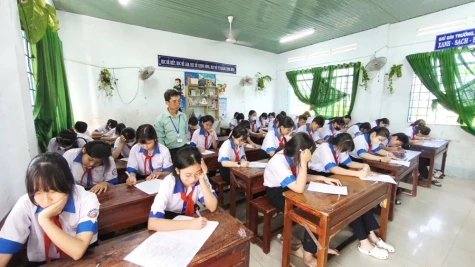 “Tăng tốc” ôn luyện cho học sinh cuối cấp