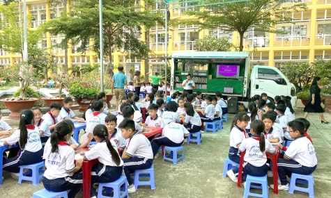 "Gia đình đọc sách - Gắn kết yêu thương”