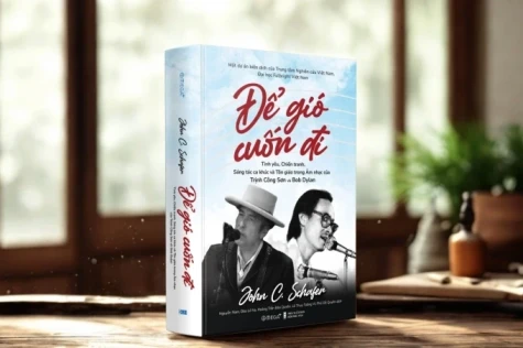 Giáo sư Mỹ viết sách về nhạc sĩ Trịnh Công Sơn và Bob Dylan