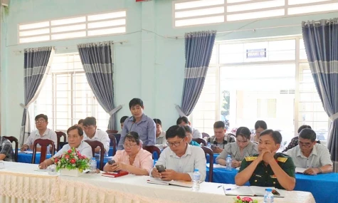 Lồng ghép những kiến thức công nghệ vào kỳ sinh hoạt Đảng