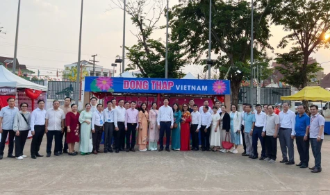 Đồng Tháp: Giới thiệu và quảng bá sản phẩm, hàng hóa tại Lào