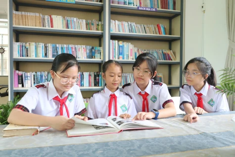 “Sách - Tri thức - Khát vọng phát triển đất nước”