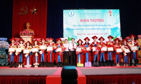 Trường Đại học Đồng Tháp trao bằng thạc sĩ cho 108 học viên