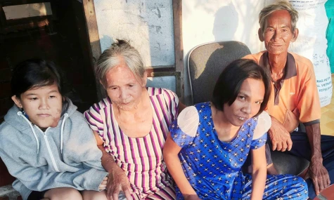 Gia đình nghèo có 4 người bệnh tật rất cần được giúp đỡ