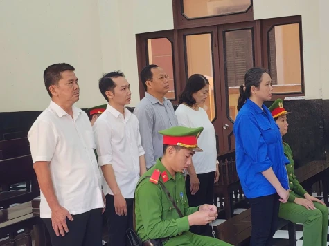 Nữ kế toán của Ban Thi đua - Khen thưởng chiếm đoạt số tiền hơn 2,1 tỉ đồng, lãnh 16 năm tù