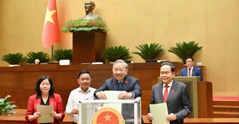 Từ lời tuyên thệ đến cam kết hành động