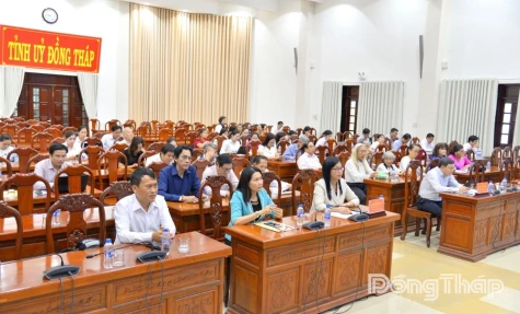 Quán triệt Nghị quyết Đại hội XIV của Đảng cho đội ngũ báo chí, văn nghệ sĩ và trí thức