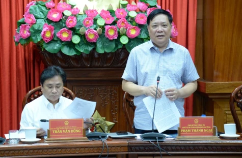 Chủ tịch UBND tỉnh Đồng Tháp Phạm Thành Ngại: Các sở, ngành và địa phương phải sát sao hơn trong công tác điều hành