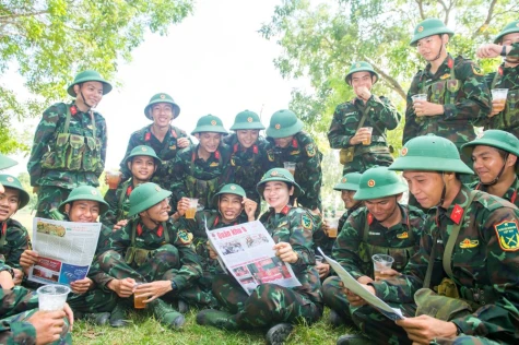 "Tiếp sức mùa huấn luyện": Ấm áp tình đồng đội