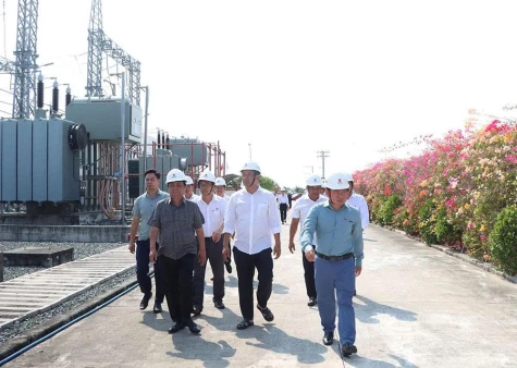 Khảo sát tình hình tái cơ cấu nông nghiệp tại xã Gò Công Đông và xã Gia Thuận