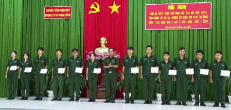 Điều động, bàn giao đội viên tri thức trẻ tình nguyện Khu Kinh tế - Quốc phòng