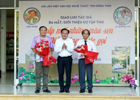 Giao lưu tác giả, ra mắt hai tập thơ hưởng ứng Ngày Sách Việt Nam