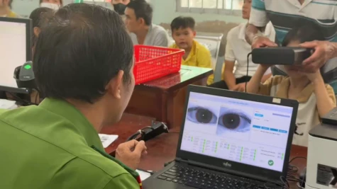 Xã Phú Hựu: Ra quân Chiến dịch 30 ngày đêm cấp căn cước và tài khoản định danh điện tử cho trẻ em