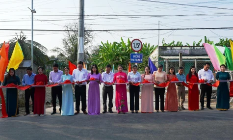 Xã Long Bình:  Khánh thành 4 tuyến đường khu dân cư và bàn giao 3 căn nhà Đại đoàn kết