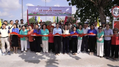 Tân Nhuận Đông: Khánh thành cầu Ngang Rạch Cầu