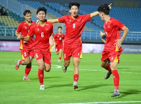 Văn Dương lập cú đúp giúp U17 Việt Nam lần thứ 4 vô địch Đông Nam Á