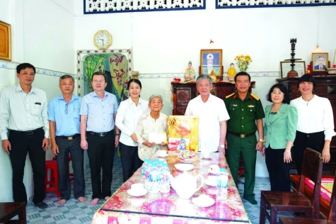 Ấm lòng người có công với cách mạng