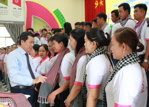 Đồng Tháp: Hơn 200 lao động lên đường sang Hàn Quốc làm việc thời vụ