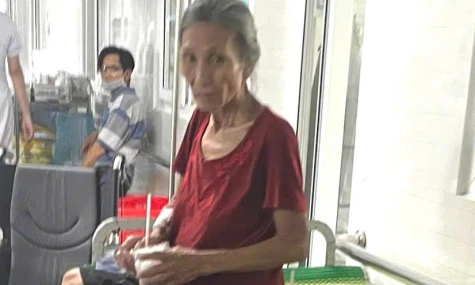 Bệnh viện Đa khoa khu vực Cai Lậy hỗ trợ bệnh nhân có hoàn cảnh đặc biệt khó khăn
