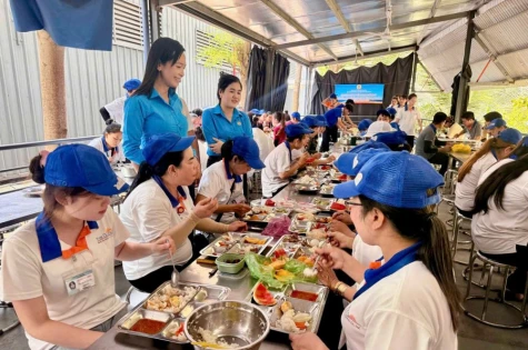 Tháng Công nhân: Chăm lo thiết thực cho người lao động
