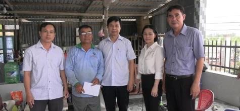 Xã Thanh Bình: Thăm hỏi, hỗ trợ các hộ dân bị ảnh hưởng do mưa dông
