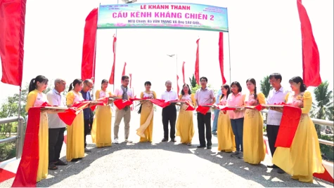 Xã Tân Thạnh: Khánh thành cầu kênh Kháng Chiến 2