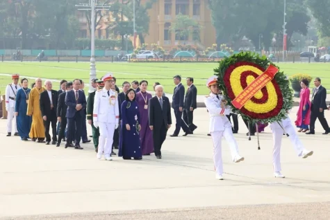 Đại hội đại biểu toàn quốc MTTQ Việt Nam lần thứ XI bước vào ngày làm việc đầu tiên
