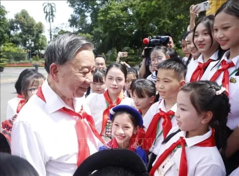 Tổng Bí thư, Chủ tịch nước Tô Lâm gặp mặt 85 đội viên tiêu biểu toàn quốc