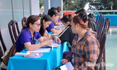 Phường Mỹ Phước Tây: Gần 300 lao động tham gia Phiên giao dịch việc làm