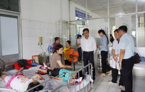 Vụ nghi ngộ độc thực phẩm tại Trường Tiểu học Kim Đồng: Gần một nửa bệnh nhân đã xuất viện, tín hiệu điều trị tích cực