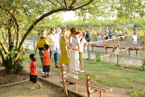 Mùa trái chín: “Điểm hẹn” hấp dẫn du khách