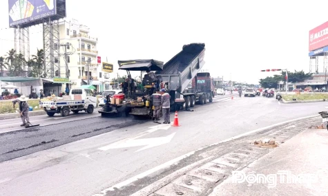 Bảo hành mặt đường vào cầu Rạch Miễu 2: người dân cần theo dõi thông tin điều tiết giao thông
