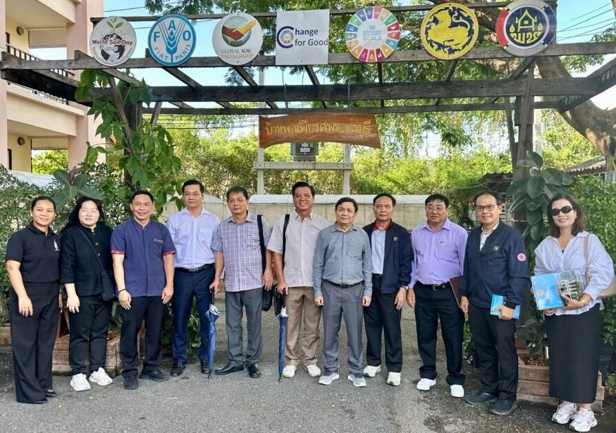 Dong Thap Province Delegation Studies Community Development Models in Thailand