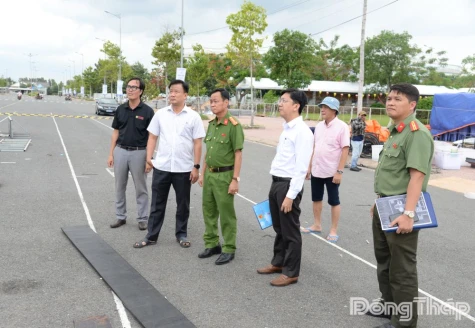Lãnh đạo UBND tỉnh Đồng Tháp kiểm tra công tác tổ chức Lễ hội Trái cây Đồng Tháp lần thứ I