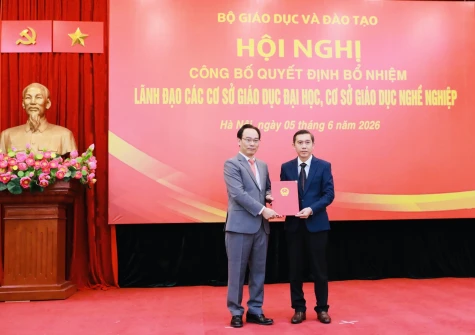 TS. Trương Tấn Đạt giữ chức vụ Hiệu trưởng Trường Đại học Đồng Tháp
