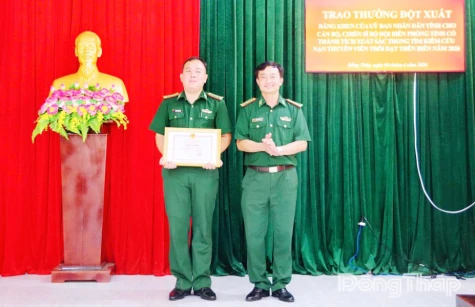 Đồng Tháp: Khen thưởng đột xuất tập thể, cá nhân xuất sắc trong cứu nạn trên biển
