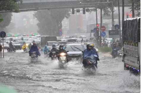 Thời tiết ngày 8-6: Miền bắc ngày nắng nóng, chiều tối đón không khí lạnh gây mưa lớn, trời chuyển mát