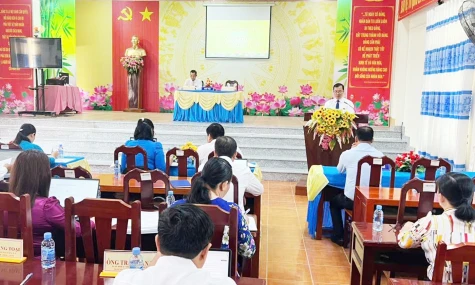 HĐND xã Lương Hòa Lạc: Thống nhất sáp nhập và đổi tên các ấp